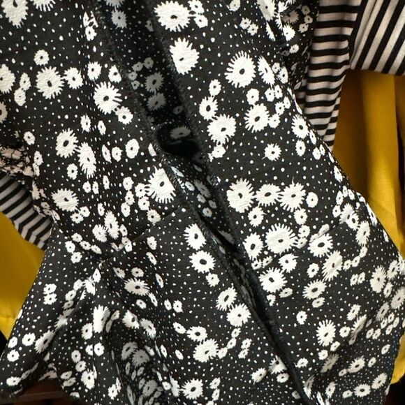 Cute Floral Jumpsuit Romper - Shorts - Off the Shoulder - Flowy - Picture 7 of 7